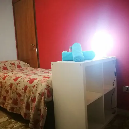 Aurora Hostel 3* Venedik